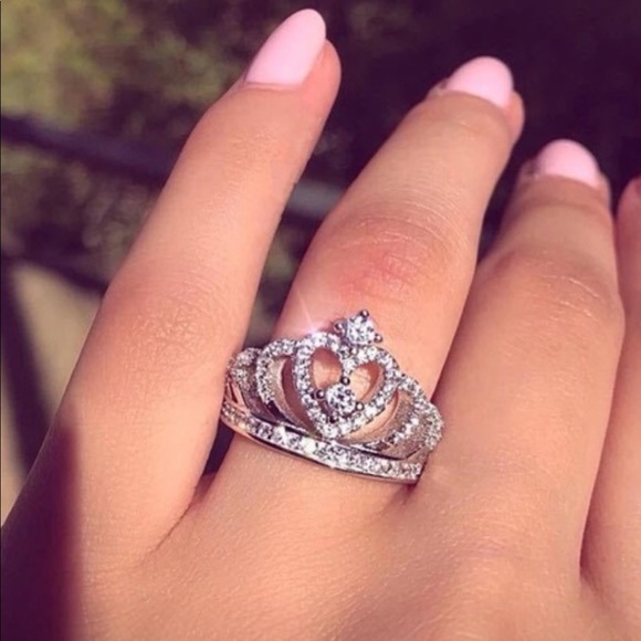 Jewelry - CROWN 👑 SILVER RING